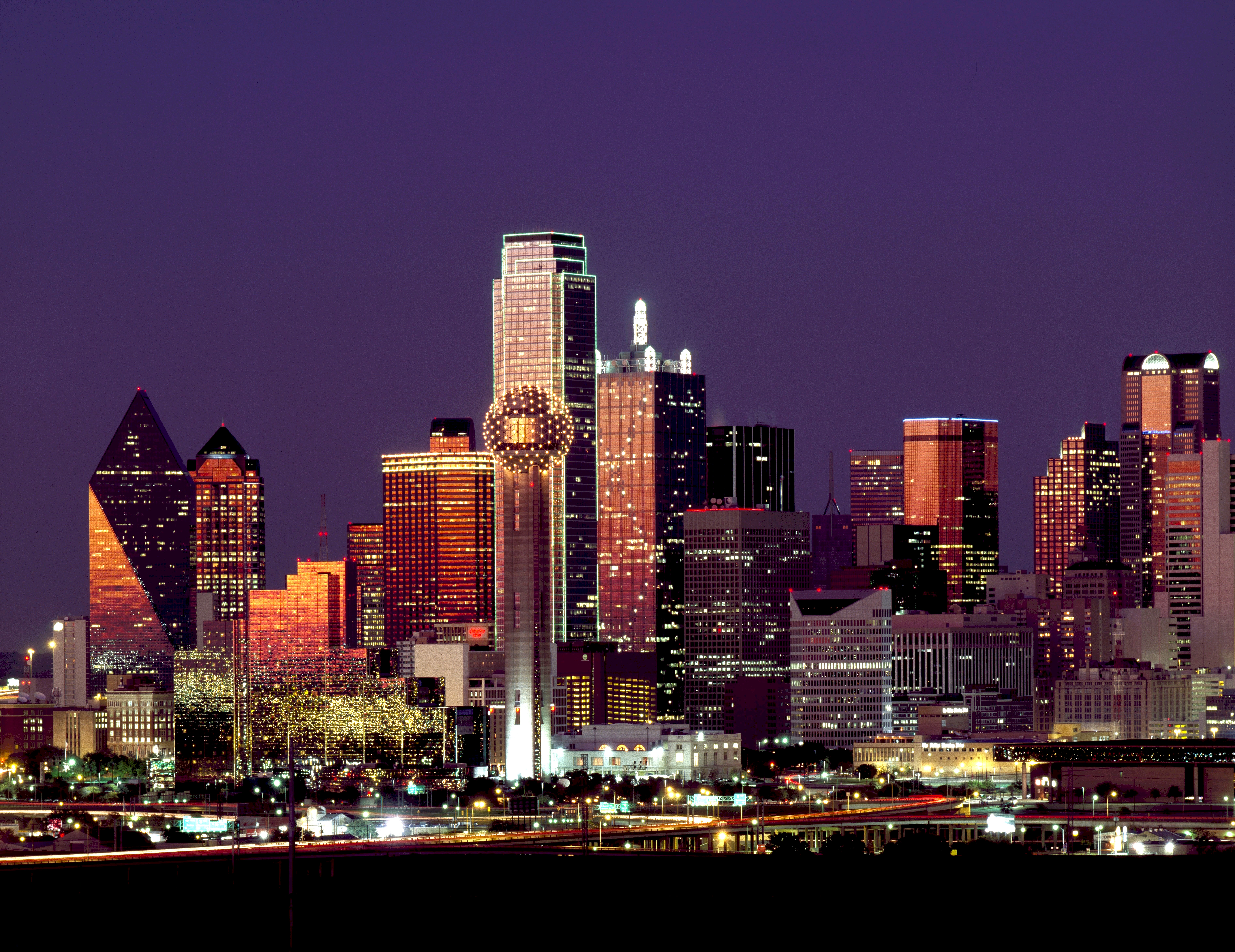 Dallas skyline at night